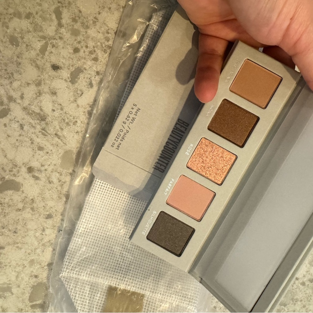 Brand new Beautycounter Essentials Eye Palette
